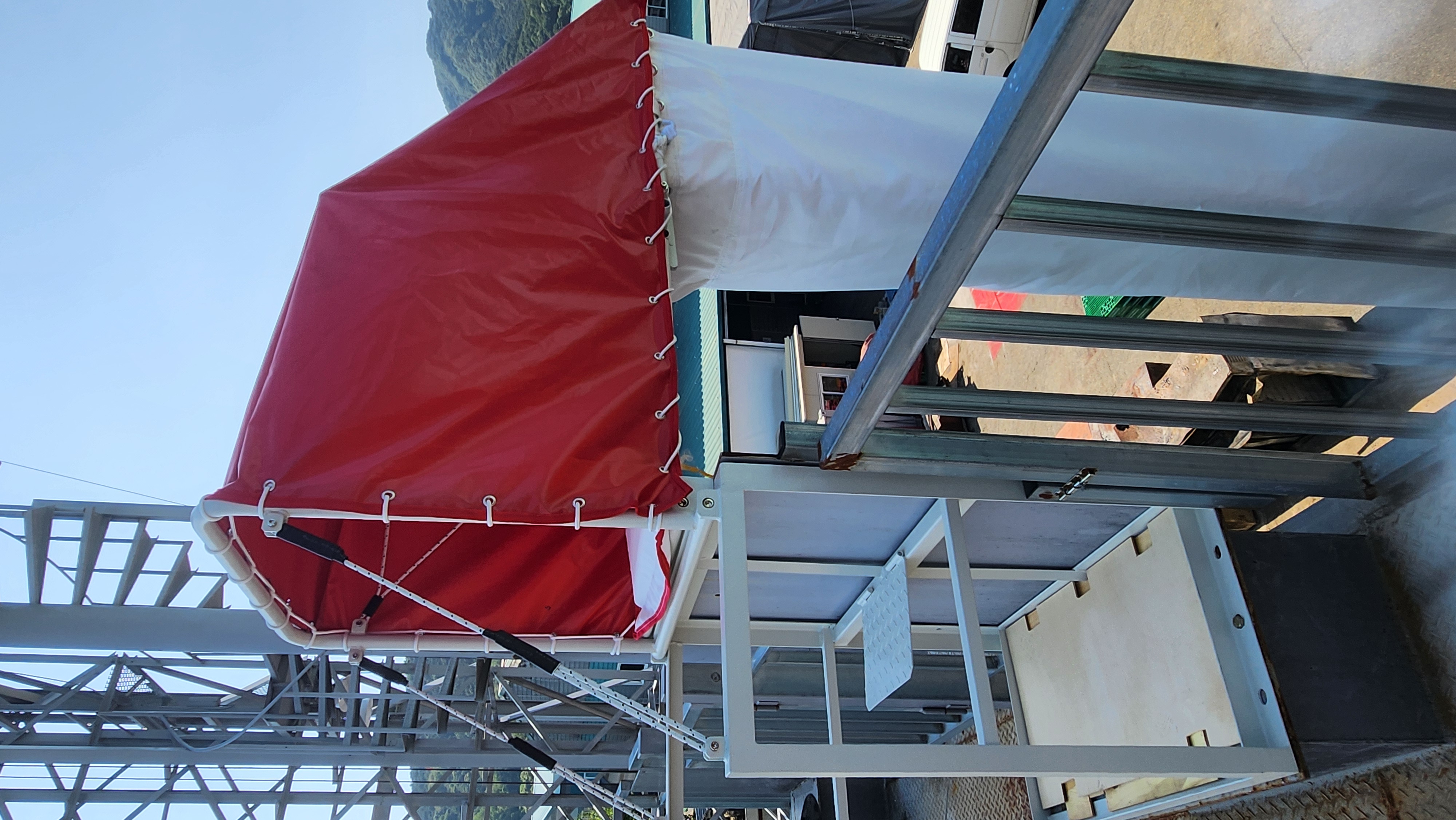 수직강하식 구조대